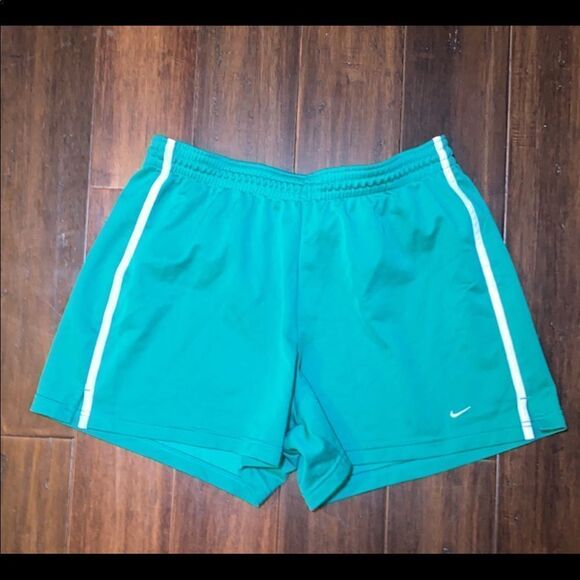 Nike Ladies Shorts   - Picture 1 of 4